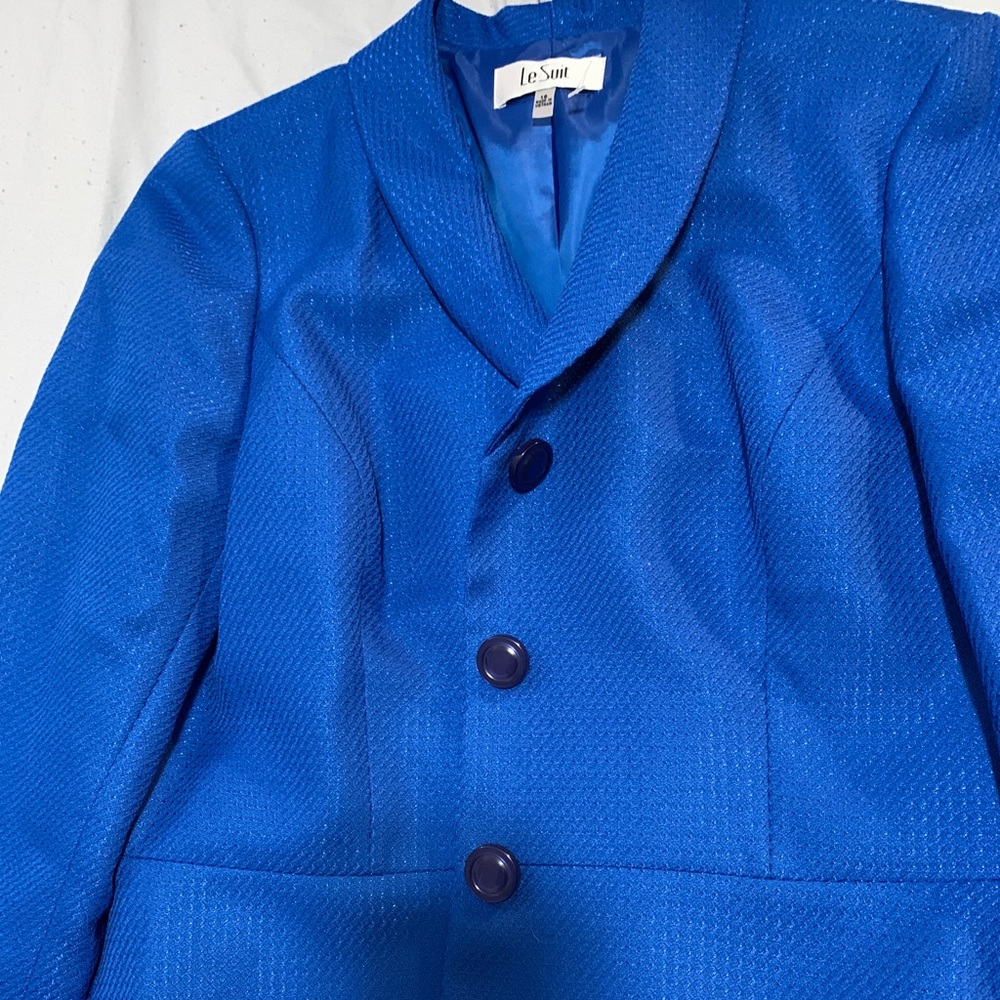 Le Suit Royal blue suit